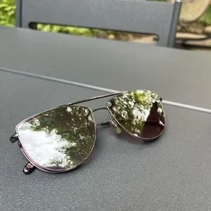 Garrett Leight | Accessories | Garrett Leight California  display picture 1